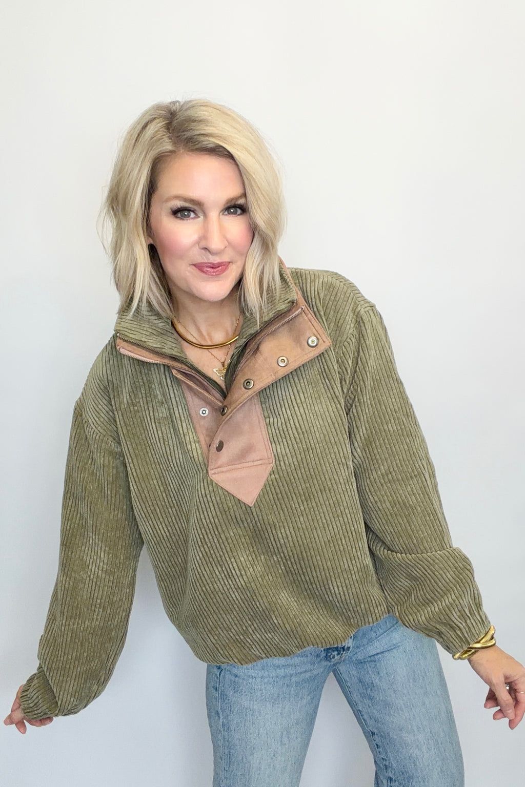 Scenic Route Pullover