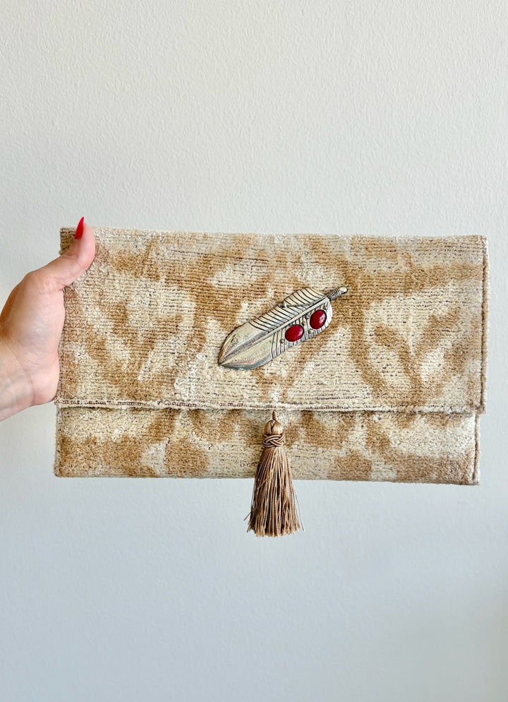 The Quill Envelope Clutch
