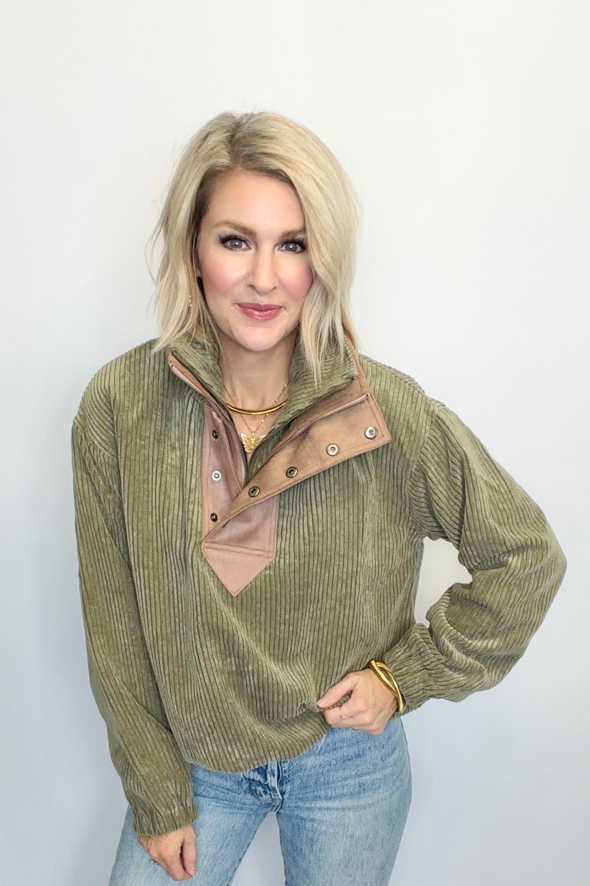 Scenic Route Pullover