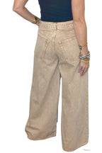 Drifter Mid Rise Wide Leg Jean