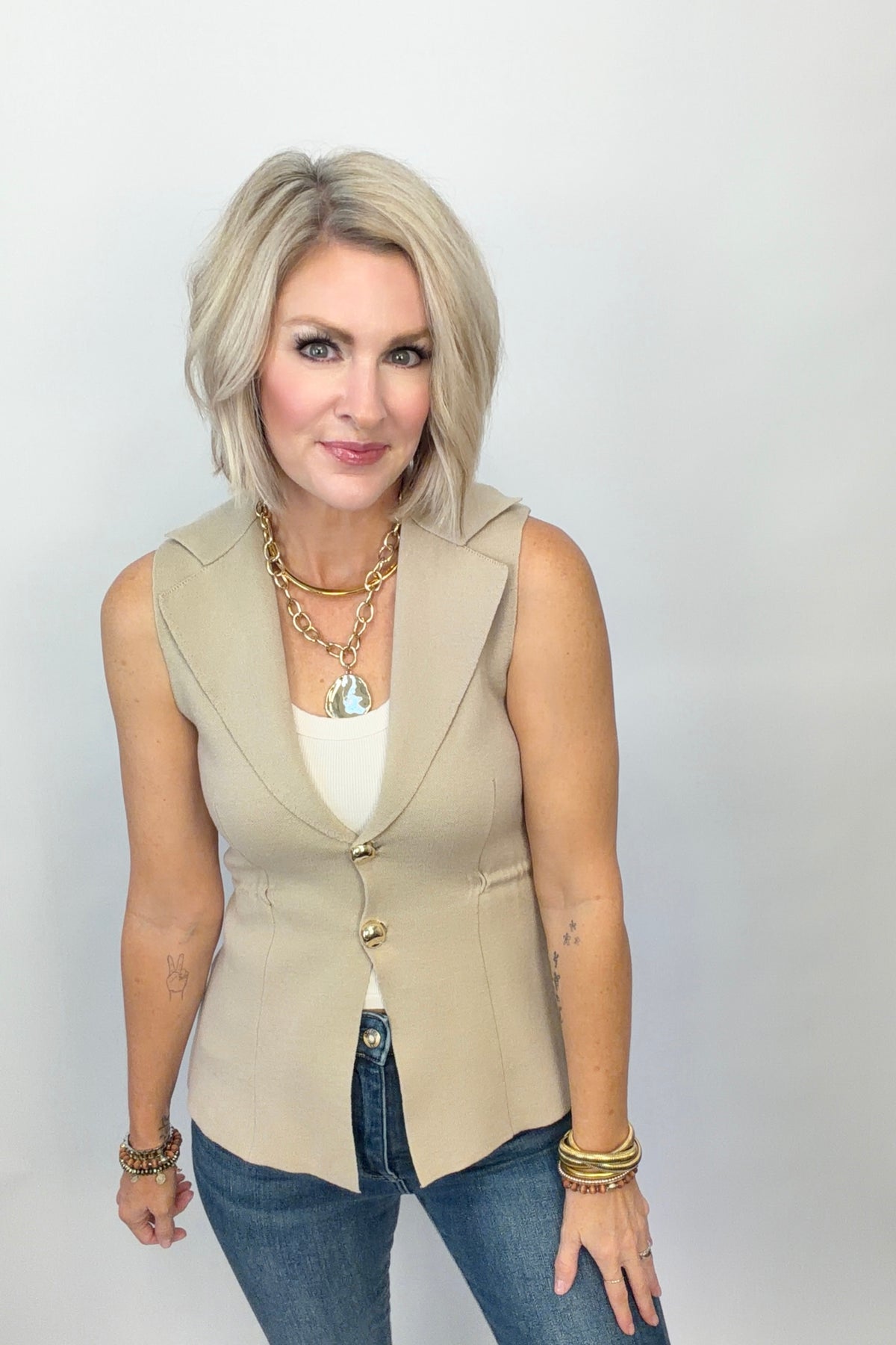 Tailored Edge Sleeveless Blazer