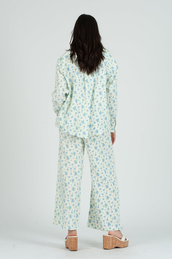 Women's Gauze Button Down Shirt in Ditzy Floral