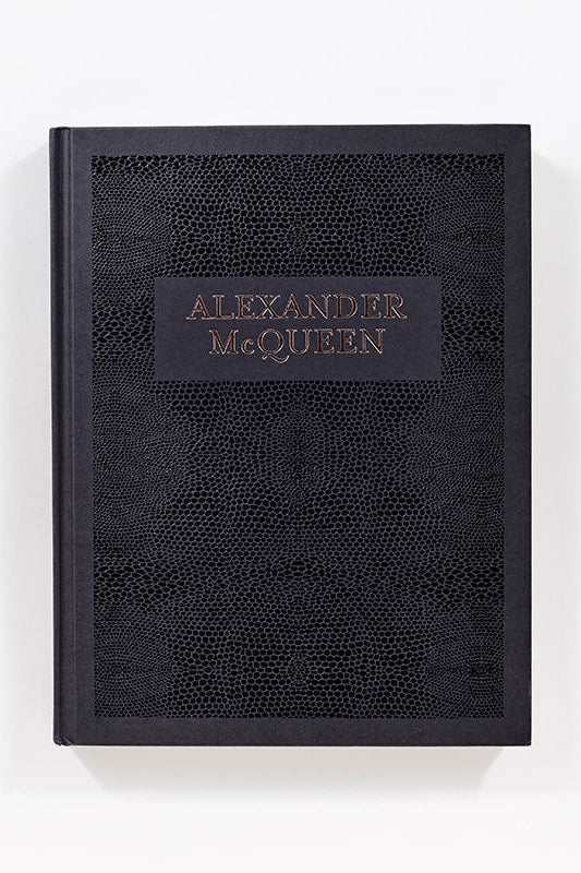 Alexander McQueen-Inside the Creative Mind of a Fashion Designer Book