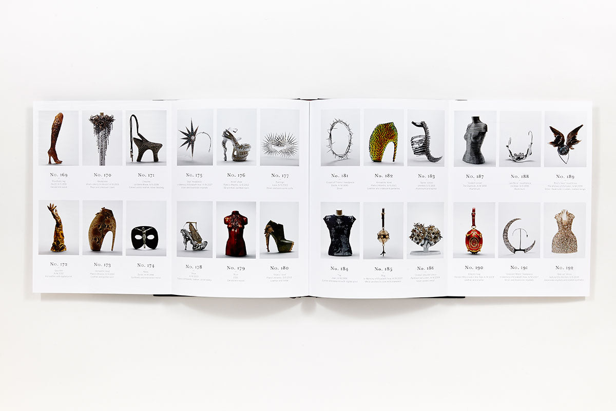 Alexander McQueen-Inside the Creative Mind of a Fashion Designer Book