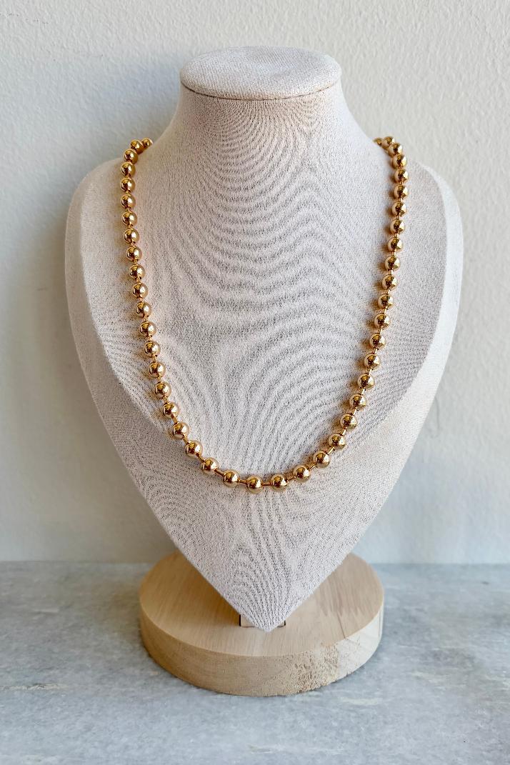 The Golden Essential Necklace