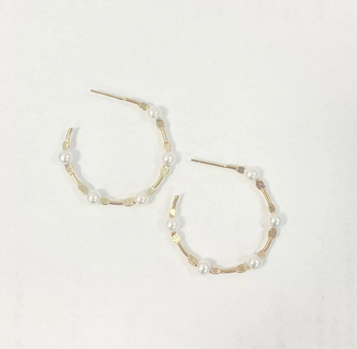 CG- GRETA PEARL HOOP