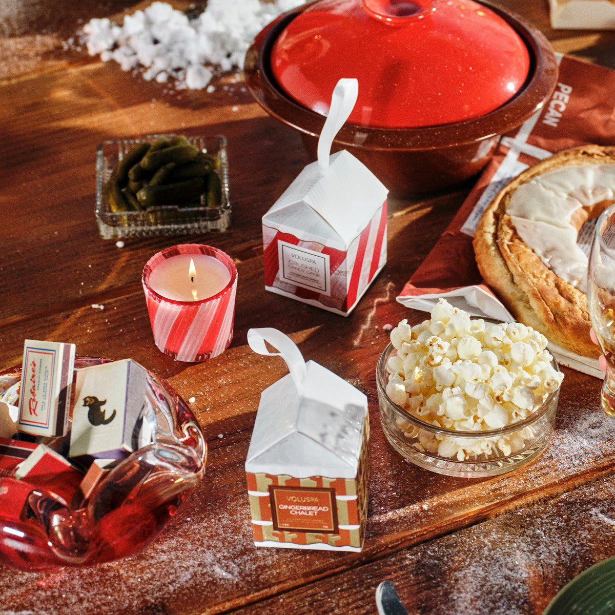 Voluspa Pedestal Candle - Gingerbread Chalet